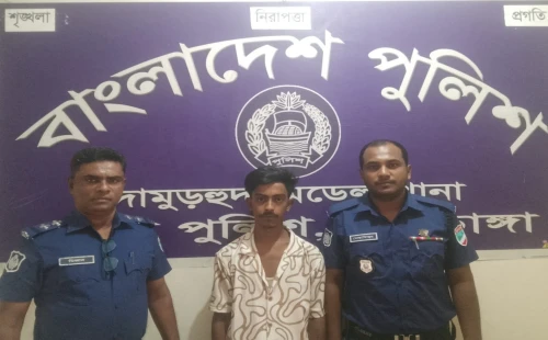 দামুড়হুদা ও সরোজগঞ্জে ইয়াবাসহ দুই যুবক গ্রেপ্তার