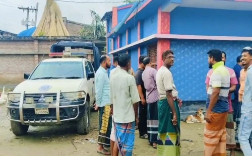 দামুড়হুদার কালিয়াবকরি গ্রামে গভীর রাতে ডাকাত দলের হানা