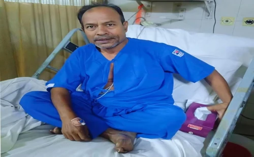 সাংবাদিক রাজিব হাসান কচিকে দেখতে হাসপাতালে বিশিষ্টজনেরা