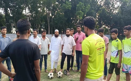 আন্দুলবাড়ীয়ায় ৮ দলীয় ফুটবল টুর্নামেন্টে মিস্ত্রীপাড়ার জয়