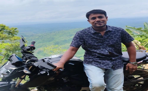 সরোজগঞ্জে মোটরসাইকেল দুর্ঘটনায় যুবক আহত
