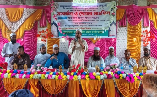 আন্দুলবাড়ীয়া কওমি মাদ্রাসায় হেফজ সমাপনী শিক্ষার্থীদের সংবর্ধনা