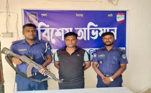 মহেশপুরে ৪ মামলার পরোয়ানাভুক্ত আসামি গ্রেপ্তার