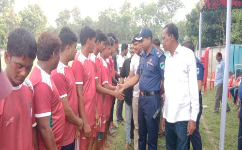 মেহেরপুরে কমিউনিটি পুলিশ কাবাডি চ্যাম্পিয়নশিপের সেমিফাইনালে চার দল