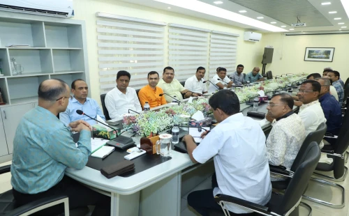 হিন্দু বৌদ্ধ খ্রিস্টান ঐক্য পরিষদ ও পূজা উদ্যাপন পরিষদের নেতৃবৃন্দের সঙ্গে পুলিশ সুপারের মতবিনিময়