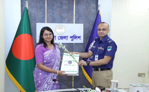 চুয়াডাঙ্গা জেলা পুলিশ পরিদর্শনে ৯ বিসিএস কর্মকর্তা