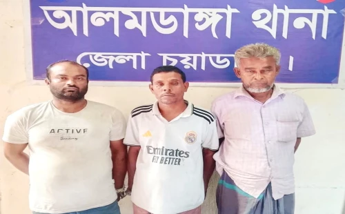 আলমডাঙ্গায় চোরাই পাখিভ্যান কেনার অভিযোগে ৩ জন গ্রেপ্তার, ভ্যান উদ্ধার