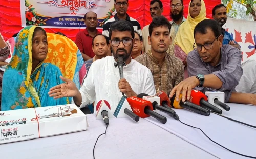 ভূমিহীন মেধাবী শিক্ষক মিশনের বাড়ি গিয়ে নিয়োগপত্র দিলেন রাশেদ খান