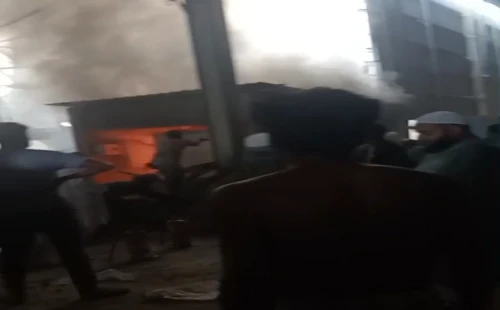 জীবননগর সাথী অটো রাইচ মিলে ভয়াবহ অগ্নিকাণ্ড