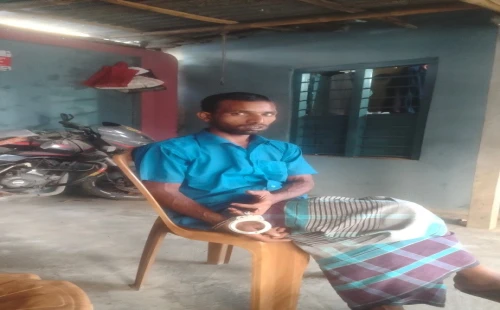 চুয়াডাঙ্গার ডিঙ্গেদহে এক পুরিয়া গাঁজাসহ যুবক আটক