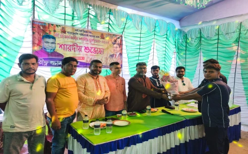 চুয়াডাঙ্গায় বিভিন্ন পূজামণ্ডপ পরিদর্শনকালে শরীফুজ্জামান শরীফ