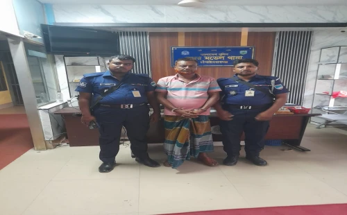 চুয়াডাঙ্গায় ছাত্রদল নেতার শরীরে গরম পানি নিক্ষেপ
