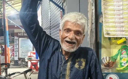 আন্দুলবাড়ীয়া বাজারের চেনা মুখ খোকন দত্ত