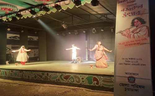 নজরুল উৎসবের শেষ মুহূর্তের প্রস্তুতি, মঞ্চে চলছে গান ও নাটকের মহড়া
