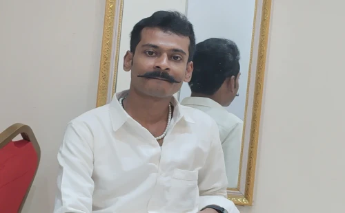 সময়ের সমীকরণ-এর যুগ্ম সম্পাদক মেহেরাব্বিন সানভীর চোখের সফল অস্ত্রোপচার সম্পন্ন, দোয়া প্রার্থনা