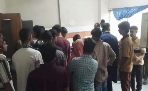 চুয়াডাঙ্গায় ডেগারের আঘাতে দুজন জখম, ঢাকায় রেফার্ড