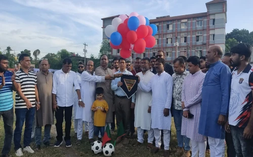 আরাফাত রহমান কোকো স্মৃতি ফুটবল টুর্নামেন্টের উদ্বোধনকালে শরীফুজ্জামান