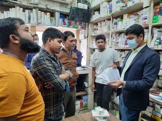 চুয়াডাঙ্গায় ৪টি প্রতিষ্ঠানে ৩২ হাজার টাকা জরিমানা