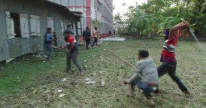 নির্বাচন পূর্ব সহিংসতায় আহত ব্যক্তির ভোটের দিন মৃত্যু