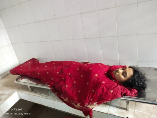 চুয়াডাঙ্গায় বিয়ের ৭ দিনের মাথায় কলেজছাত্রীর আত্মহত্যা
