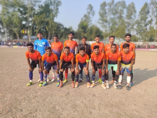 দিনাজপুরে বঙ্গবন্ধু গোল্ডকাপ ফুটবলে সেমিফাইনালে উন্নীত হলো চুয়াডাঙ্গা উকতো একাদশ