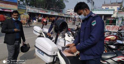 মেহেরপুর ট্রাফিক বিভাগের ভ্রাম্যমাণ অভিযান