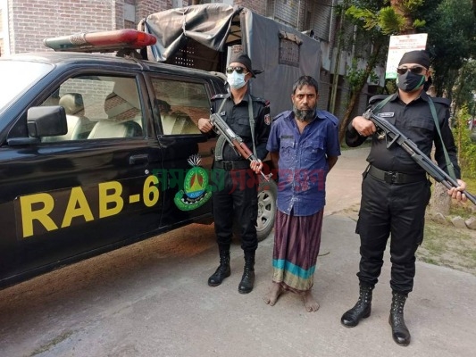 দর্শনায় গাঁজাসহ ছোটবলদিয়ার ইকরামুল আটক