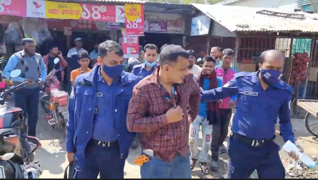 চুয়াডাঙ্গায় ভুয়া নির্বাহী ম্যাজিস্ট্রেট আটক, ছয় মাসের বিনাশ্রম কারাদণ্ড