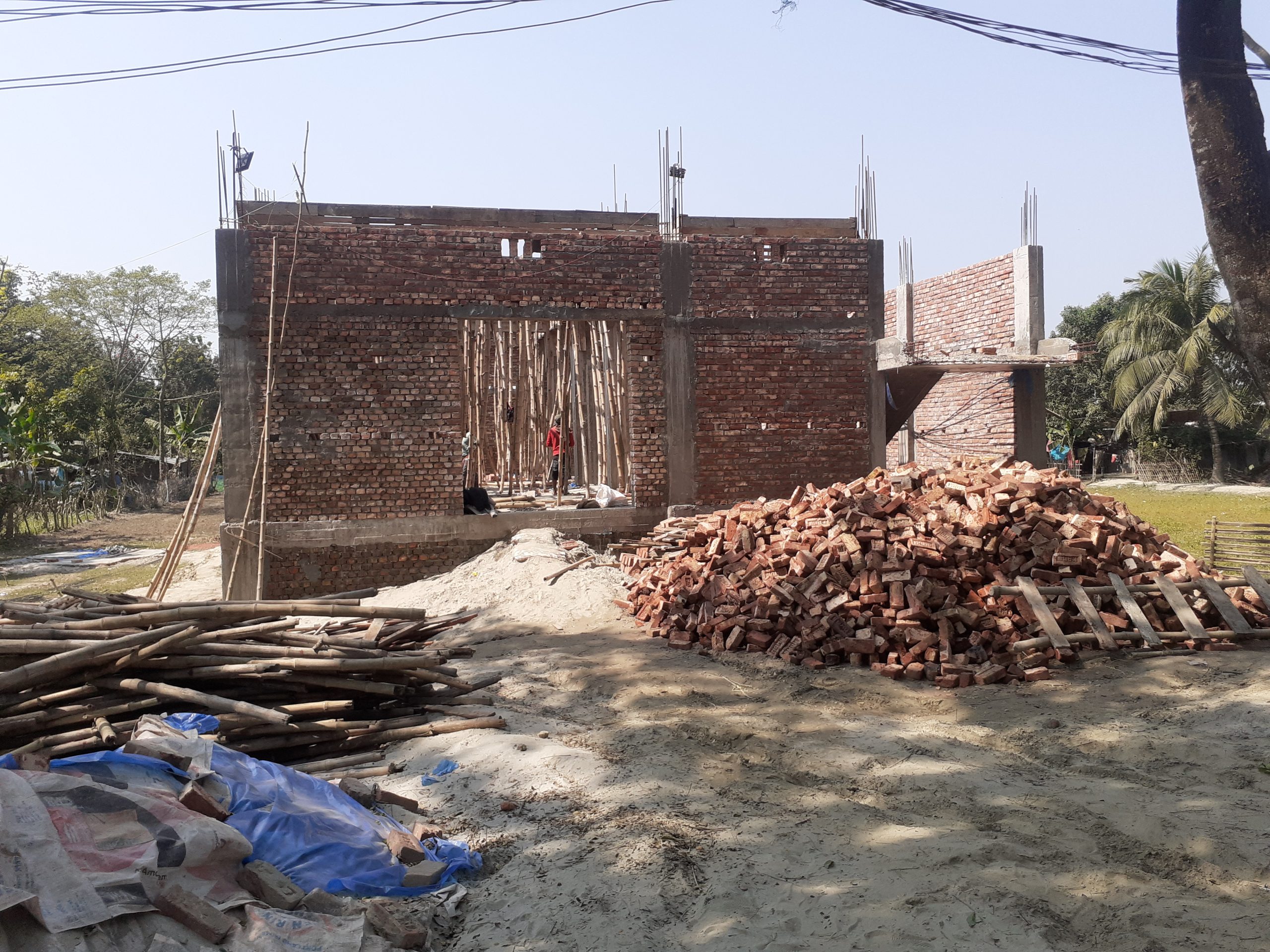 চুয়াডাঙ্গায় মহামান্য হাইকোর্টের নিষেধাজ্ঞা অমান্য করে গুদামঘর নির্মাণের অভিযোগ