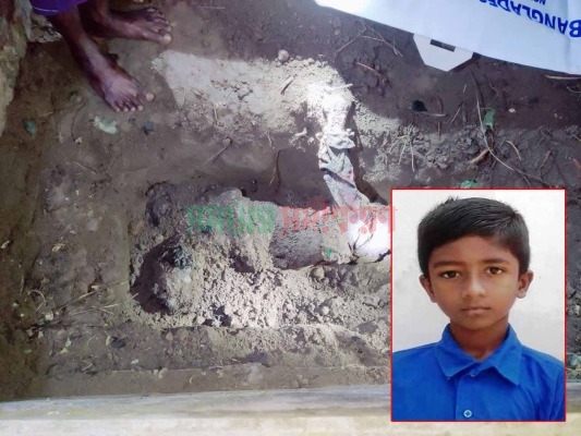 চুয়াডাঙ্গায় নিখোঁজের ২৫ দিন পর কবরস্থানে মিলল স্কুলছাত্রের অর্ধগলিত লাশ