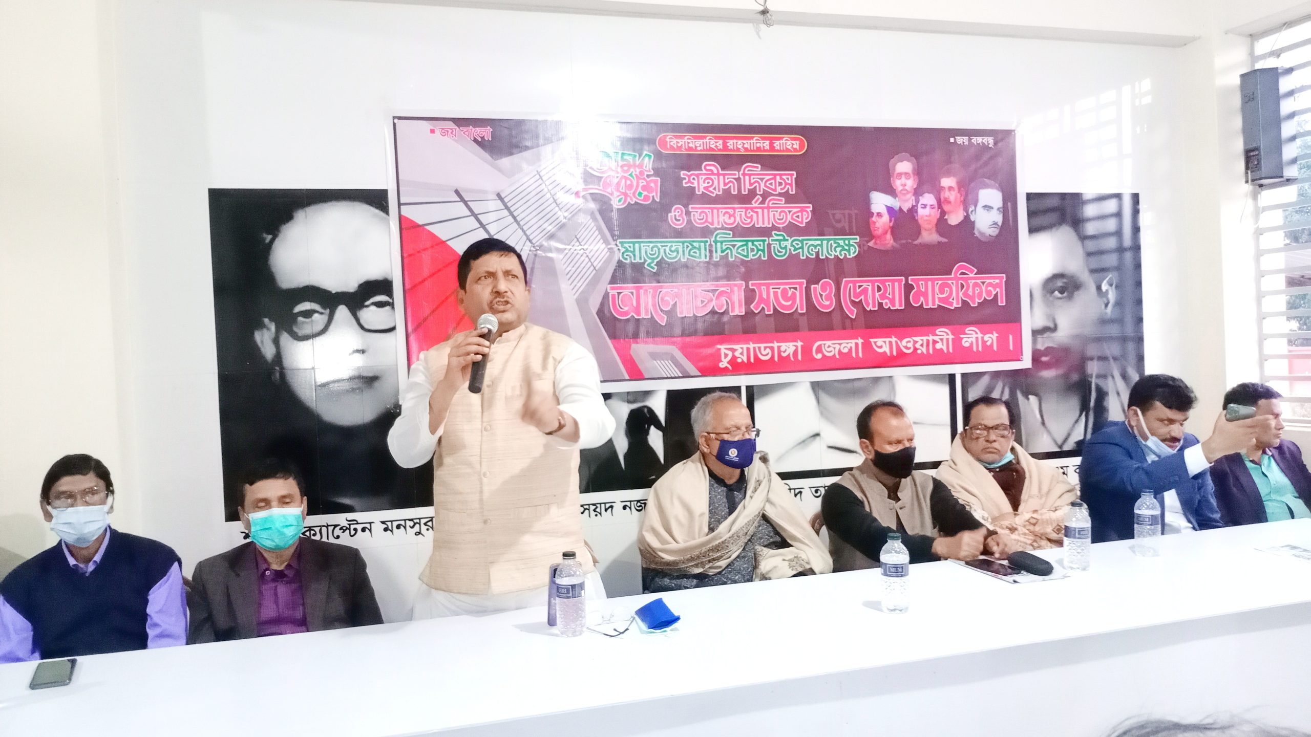 দিনব্যাপী শহিদ মিনারে পুষ্পার্ঘ্য অর্পণ, প্রভাতফেরিসহ নানা কর্মসূচির মধ্যদিয়ে অমর একুশে পালন