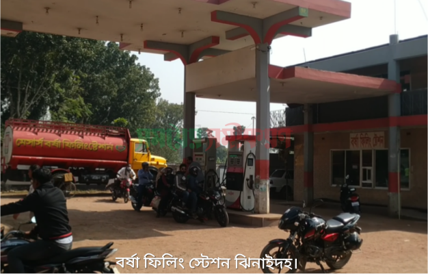 ঝিনাইদহে পার্কিংয়ে রাখা পাঁচটি বাস থেকে তেল চুরি!