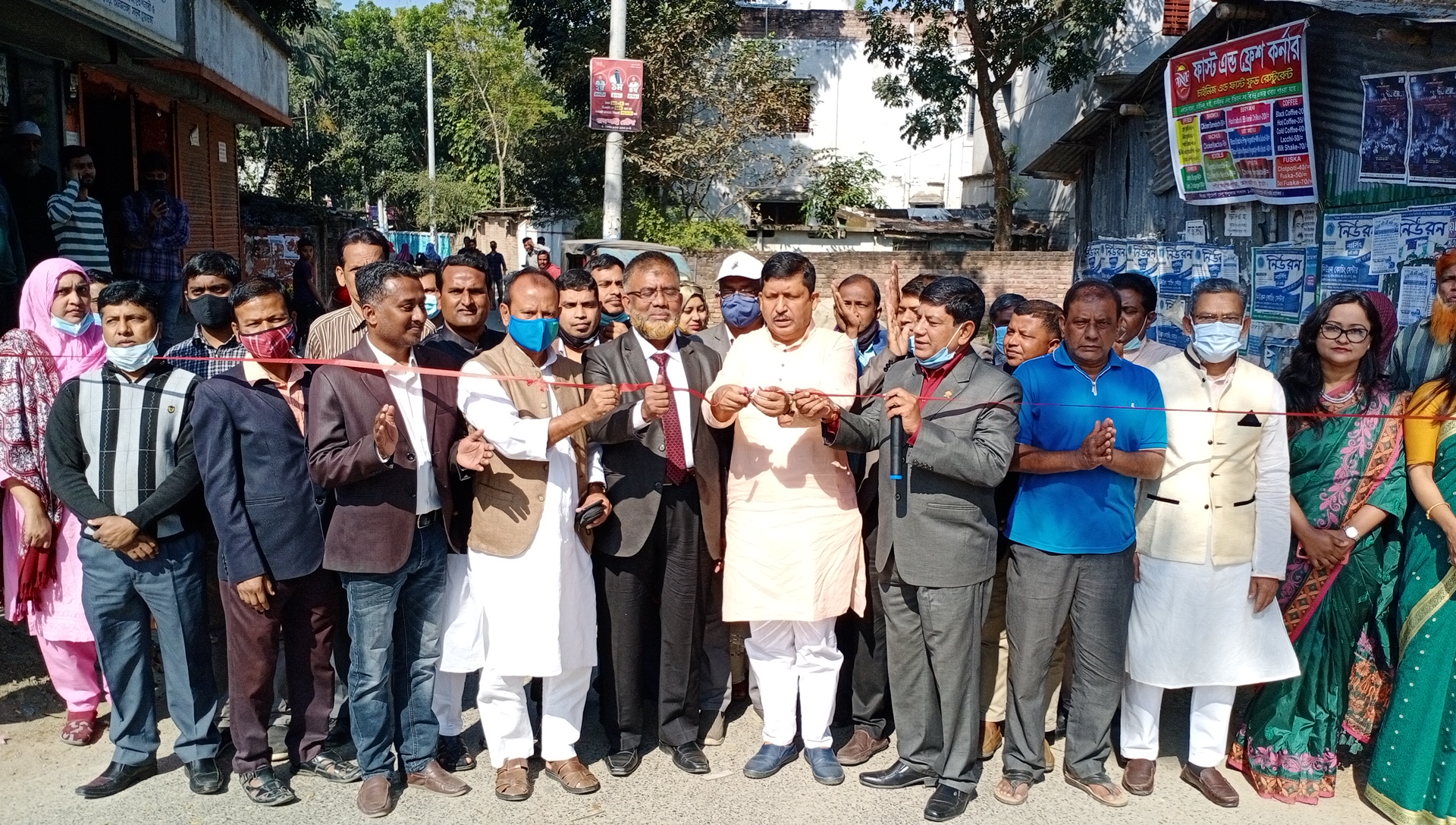 চুয়াডাঙ্গা পৌর ডিগ্রি কলেজের প্রধান ফটকের শুভ উদ্ভোধন