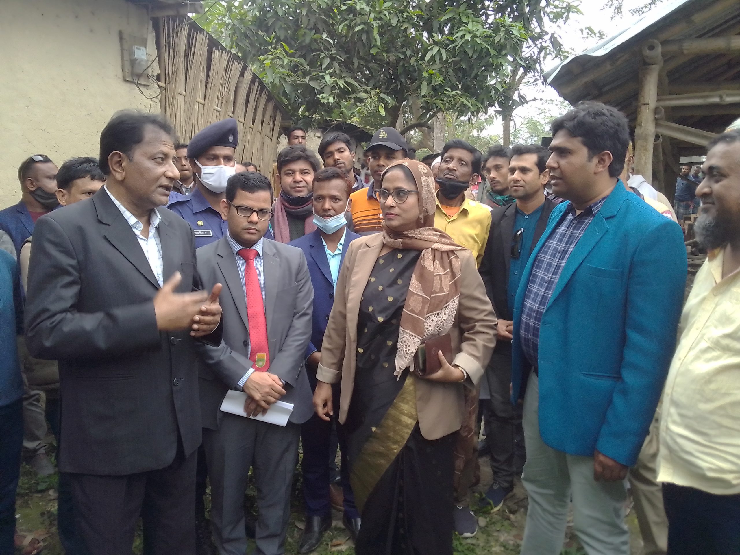 বিপ্লবী বাঘা যতীনের পৈতৃক ভিটা পরিদর্শনে ডিসি মনিরা বেগম