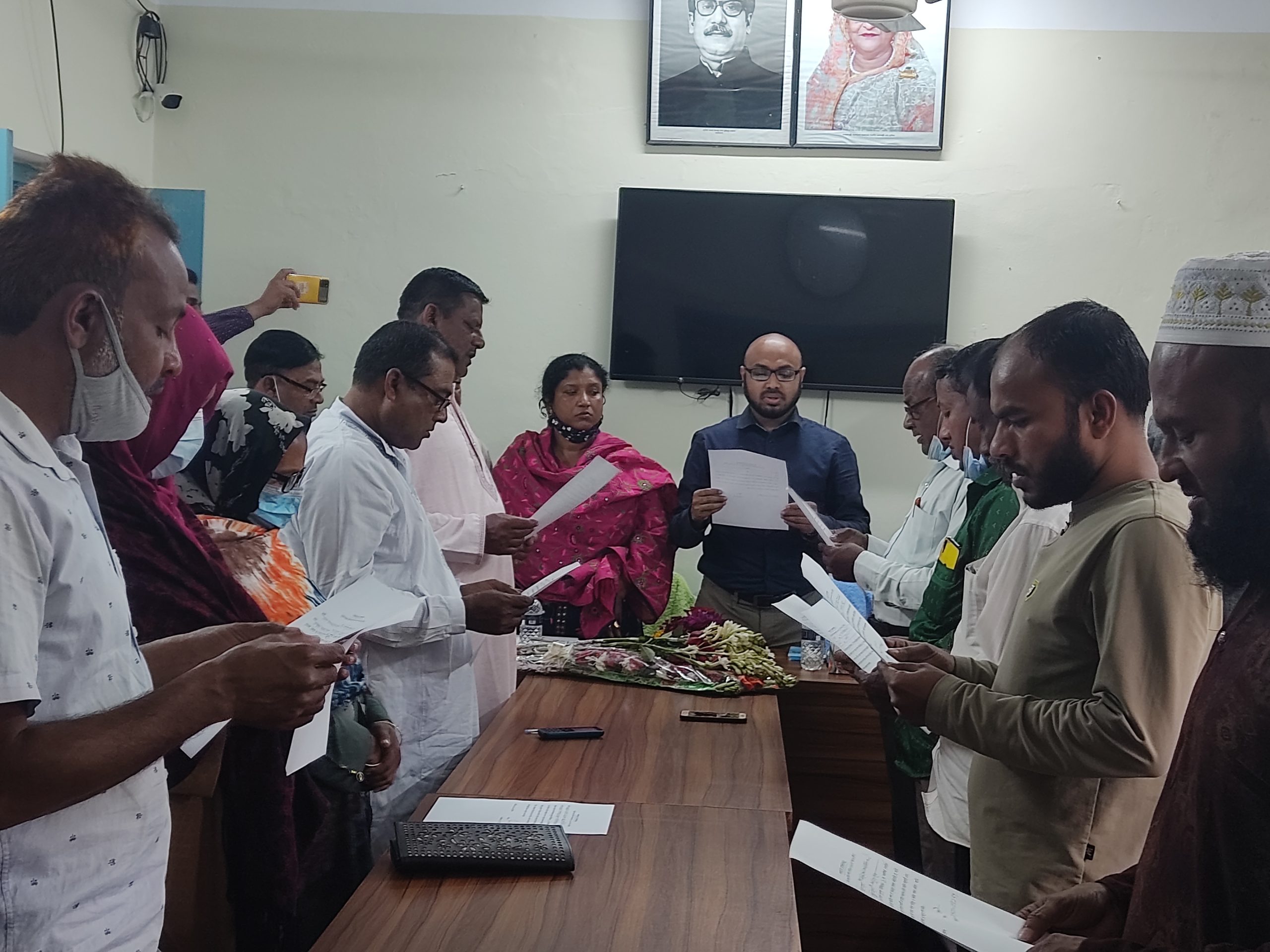 কুতুবপুর ইউপির নবনির্বাচিত চেয়ারম্যান-সদস্যদের শপথ গ্রহণ অনুষ্ঠিত