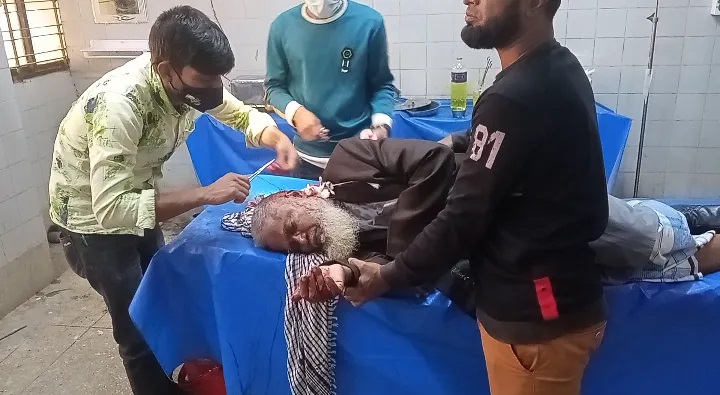 মেহেরপুরে প্রতিবন্ধীর লাঠির আঘাতে ব্যবসায়ী জখম