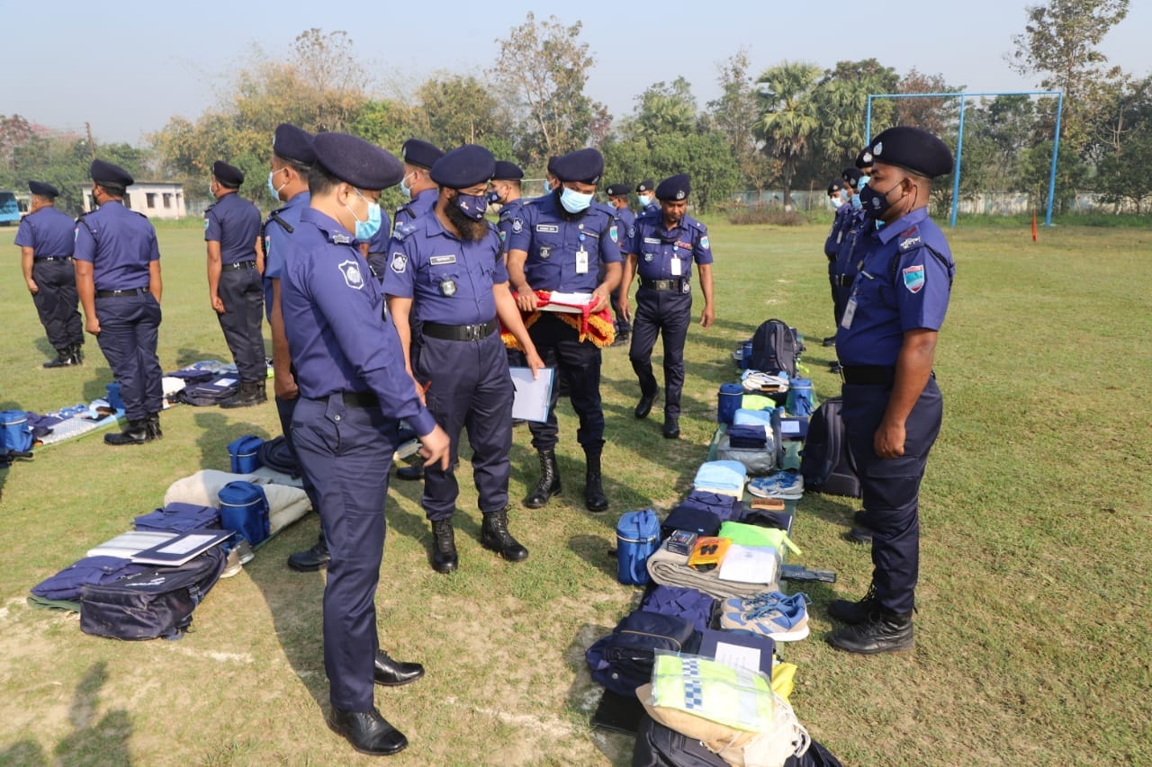 চুয়াডাঙ্গা জেলা পুলিশের কীট প্যারেড অনুষ্ঠিত