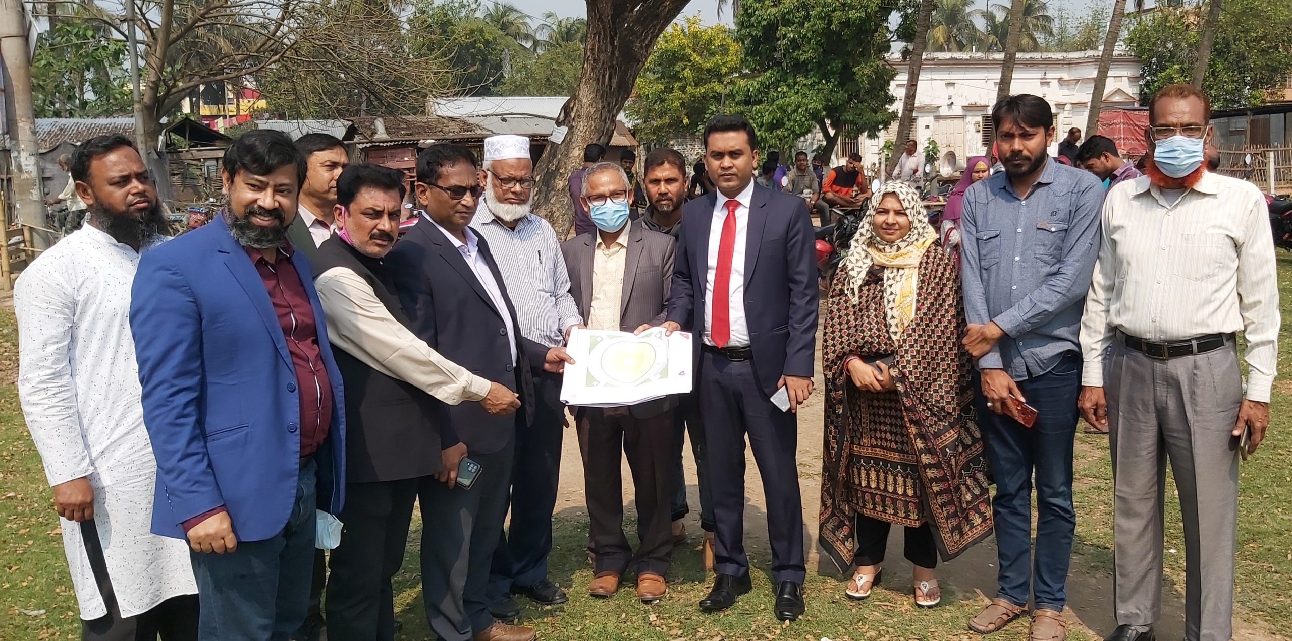 আলমডাঙ্গা শেখ রাসেল মিনি স্টেডিয়াম নির্মাণে সাইড পরিদর্শনে ঠিকাদারী প্রতিষ্ঠান