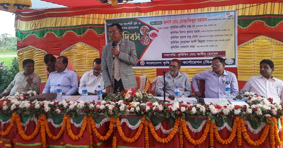 বঙ্গবন্ধুর সোনার বাংলা গড়তে কৃষির কোন বিকল্প নেই