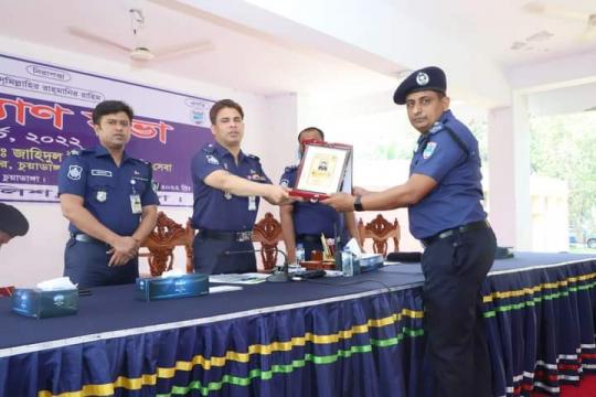 চুয়াডাঙ্গার শ্রেষ্ঠ ওসি হলেন ফেরদৌস ওয়াহিদ
