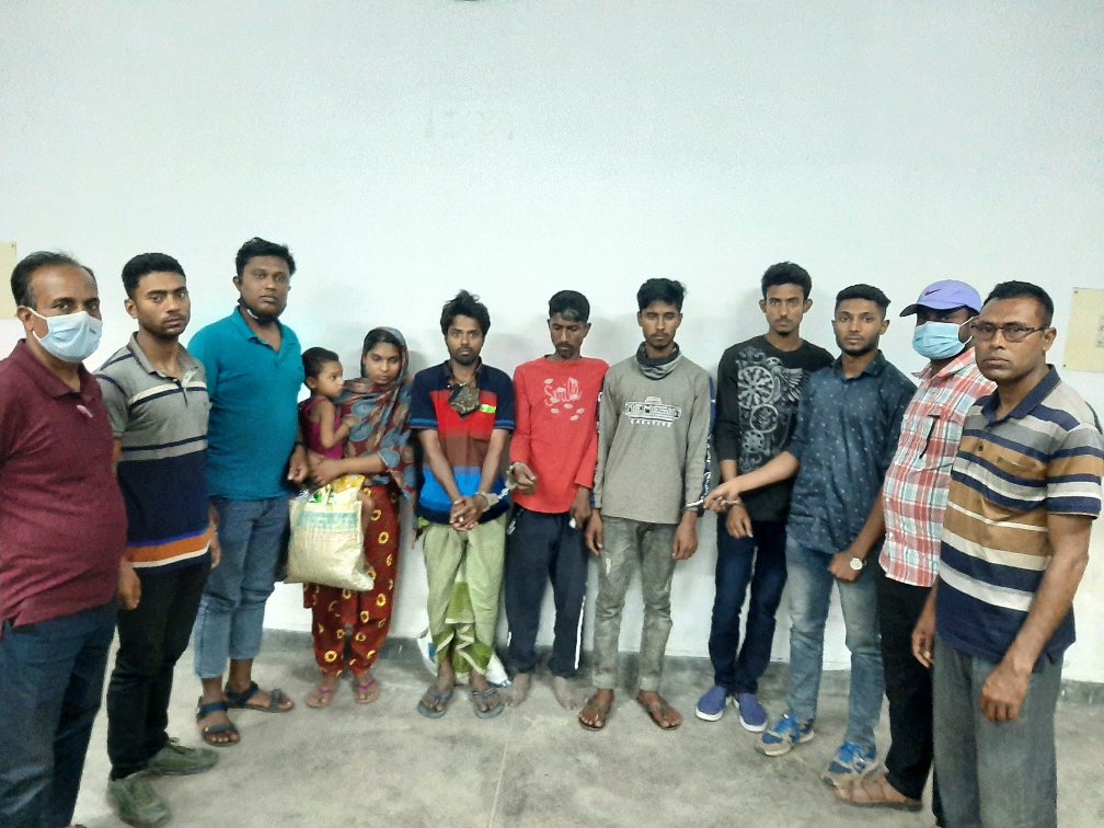 চুয়াডাঙ্গা ও আলমডাঙ্গায় মাদকসহ আটক পাঁচজনের জেল-জরিমানা