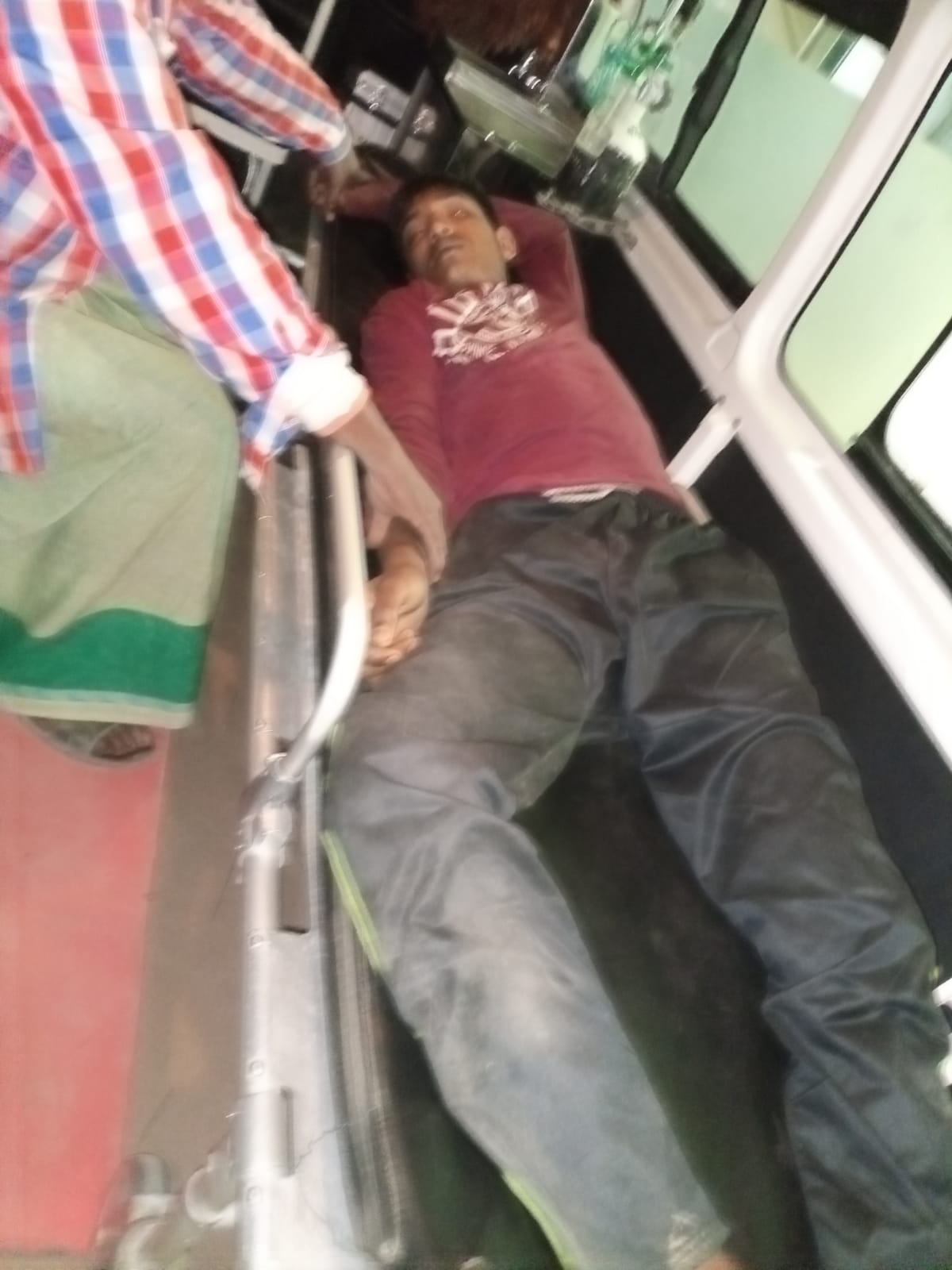 আন্দুলবাড়িয়ায় তুচ্ছ ঘটনায় দু’দফা সংঘর্ষ, আহত ৩