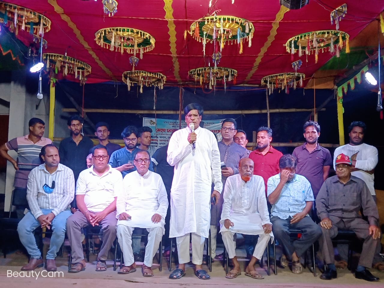 আলমডাঙ্গার কুমারিতে মঞ্চ নাটক অনুষ্ঠিত