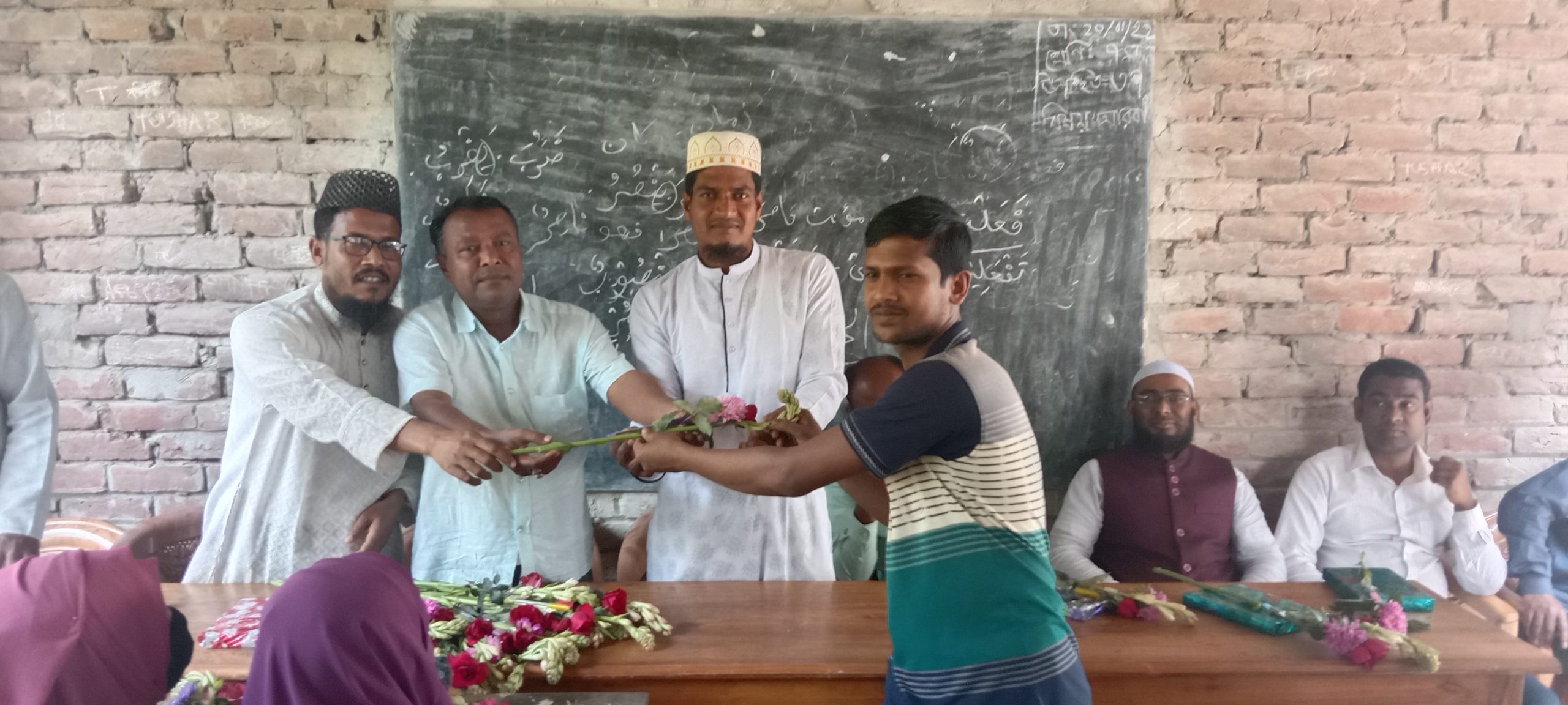 আন্দুলবাড়ীয়া আলীম মাদরাসায় নবীণবরণ ও নবাগত শিক্ষককে সংবর্ধনা অনুষ্ঠিত