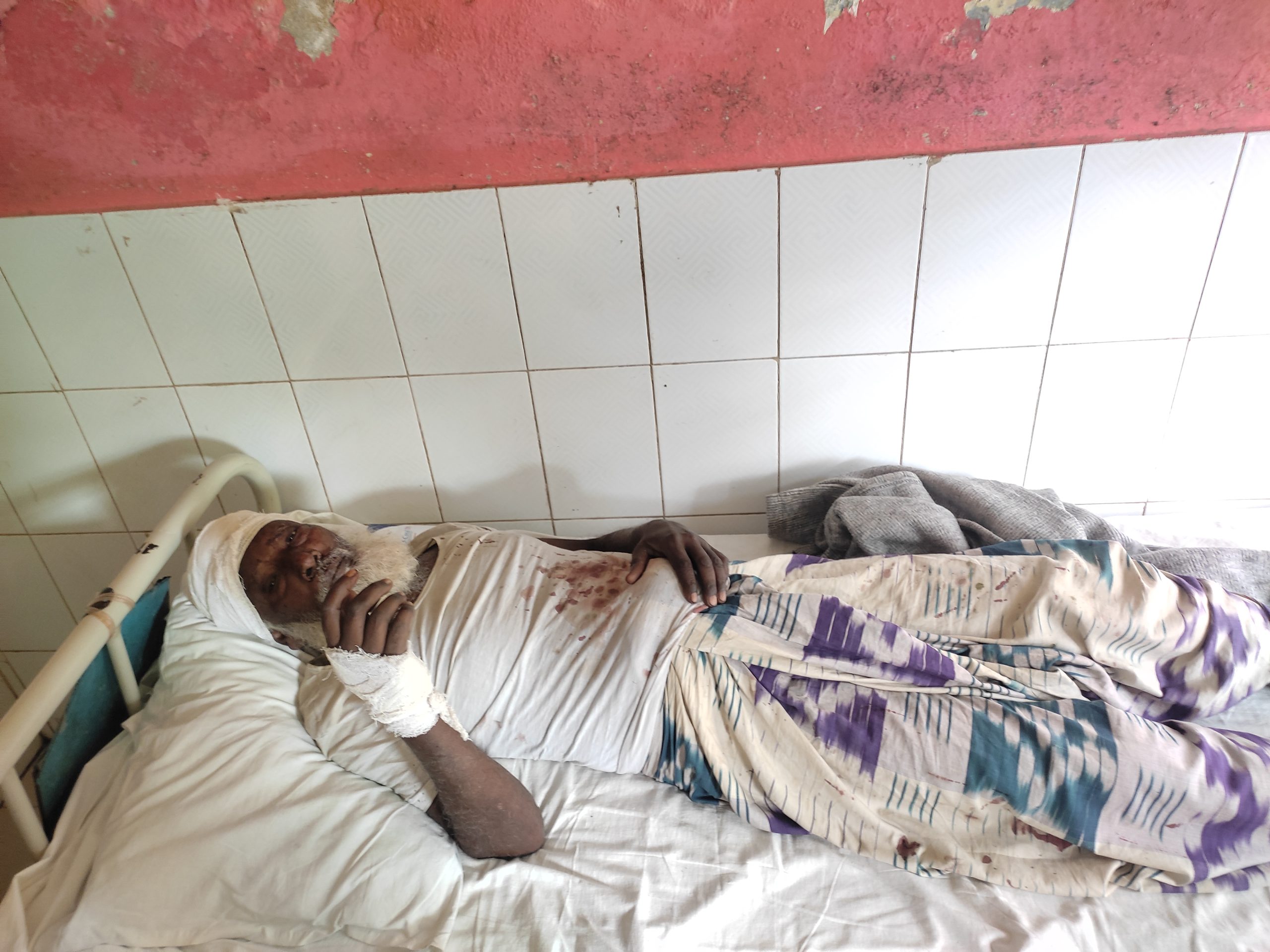 কালীগঞ্জে দু’পক্ষের সংঘর্ষে পাঁচজন আহত