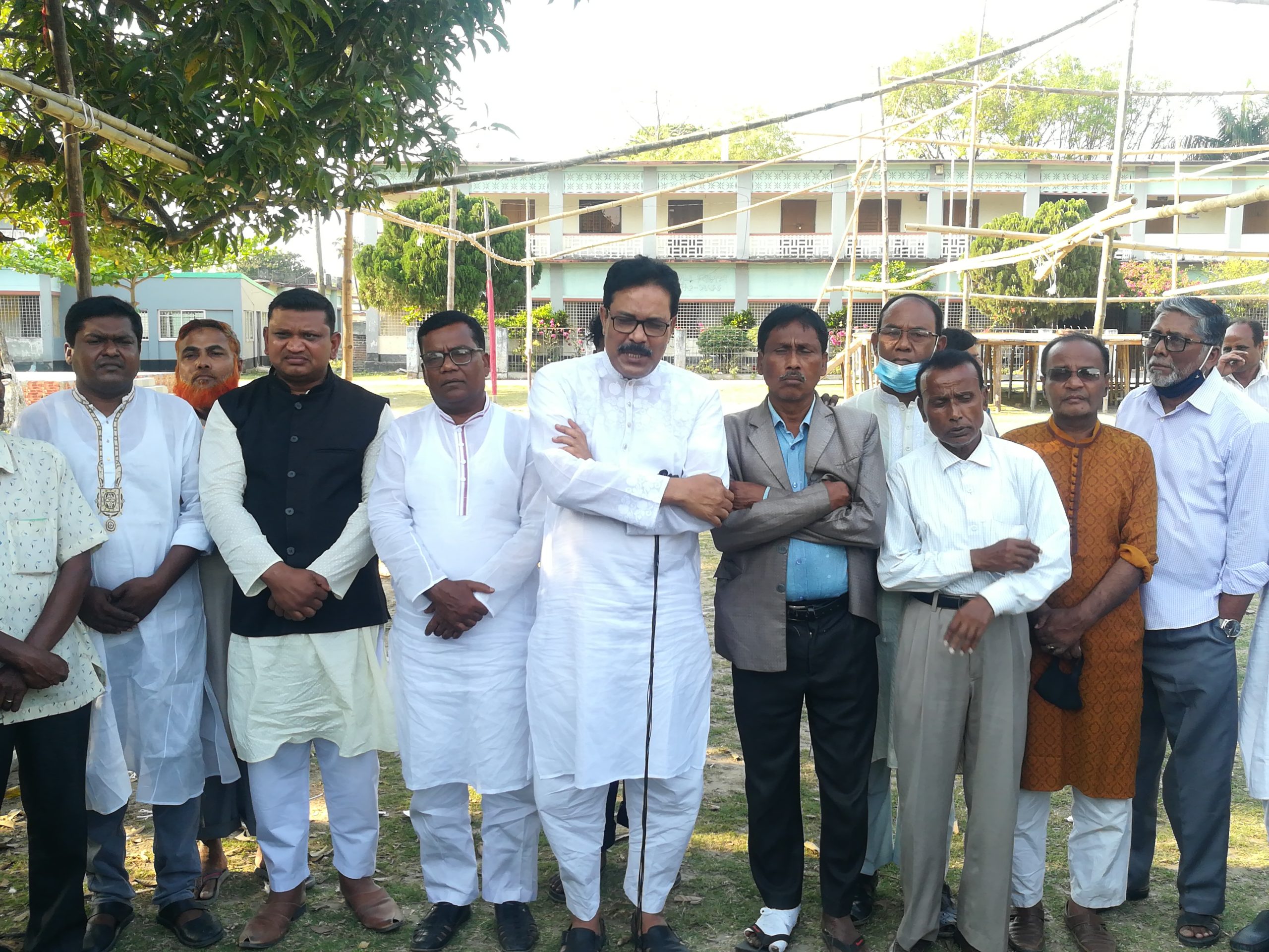 গাংনীতে আওয়ামীলীগের ত্রি-বার্ষিক সম্মেলন স্থগিত বিষয়ে সাংবাদিকদের সাথে মতবিনিময়
