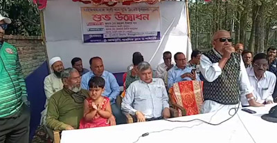 আমঝুপিতে ক্রিকেট টুর্নামেন্টের উদ্বোধনী