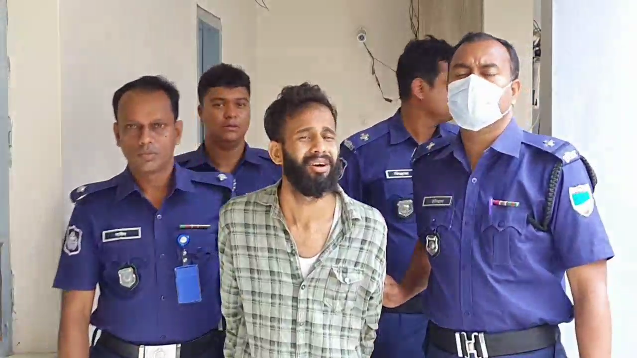 চুয়াডাঙ্গায় মাদ্রাসাছাত্রীর আত্মহত্যার প্ররোচণার মামলায় অর্ধডজন মামলার আসামি ‘দা কালাম’ গ্রেপ্তার