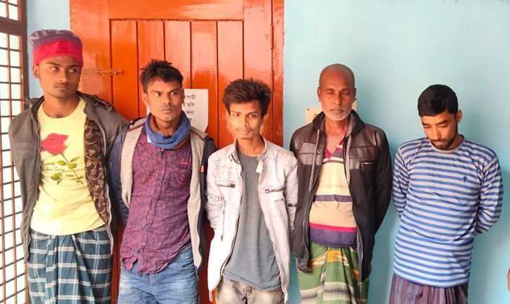মেহেরপুরের গাংনীতে ৫ জুয়াড়ি আটক