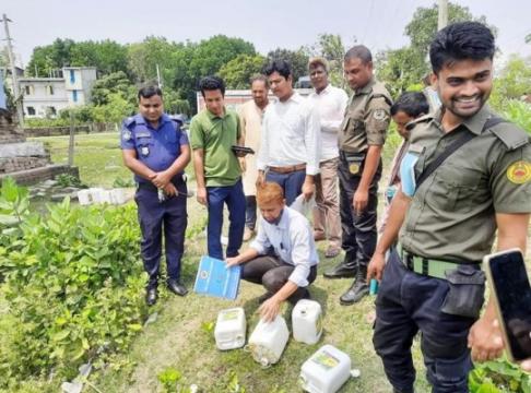 জীবননগরে চার ব্যবসায়ীকে ৭০ হাজার টাকা জরিমানা